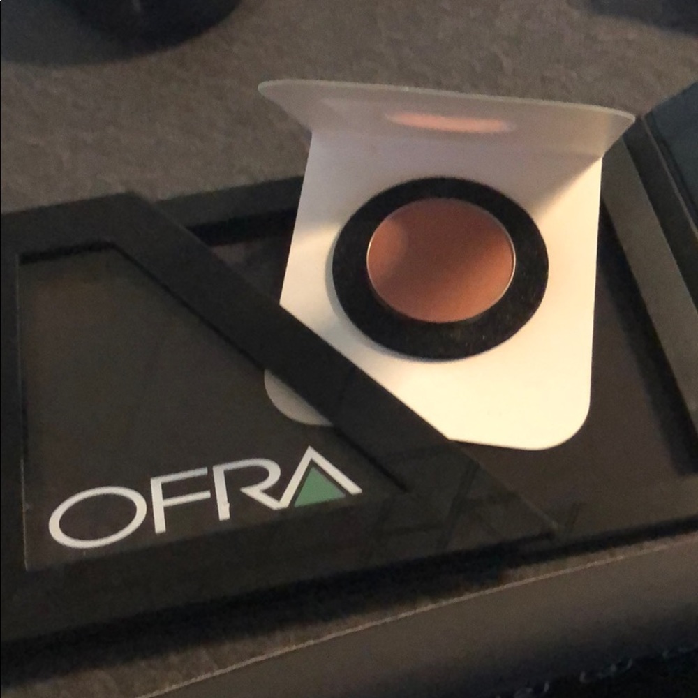 Pop-up mini palette and blush Godet refill